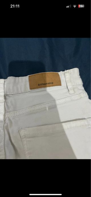 Pantalones blancos Stradivarius Talla 36