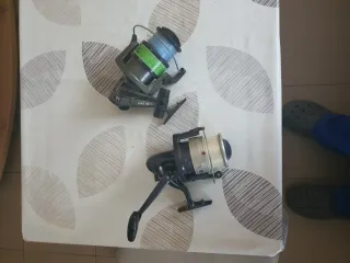 Lote de carretes de pesca