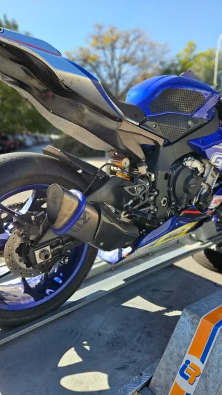 Yamaha R1 2016