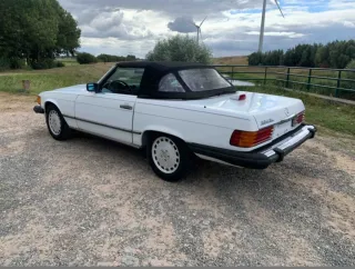 Mercedes-Benz 560 SL (R107 1986