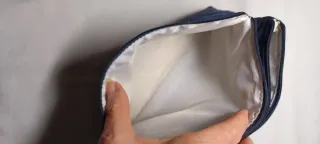 Bustina Armani blu doppia tasca