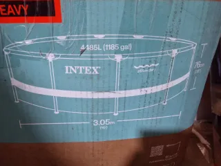 Piscina Intex redonda con depuradora y escalera