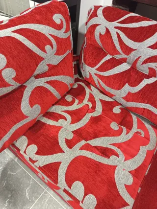 Sofá de tela con diseño floral