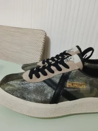 Zapatillas Munich Mujer Verde y Plateado