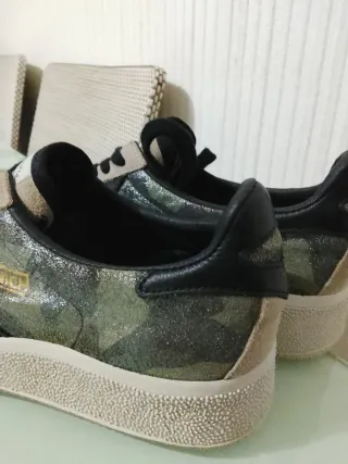 Zapatillas Munich Mujer Verde y Plateado