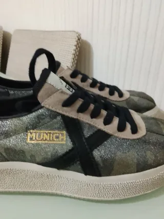 Zapatillas Munich Mujer Verde y Plateado