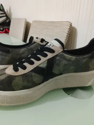 Zapatillas Munich Mujer Verde y Plateado