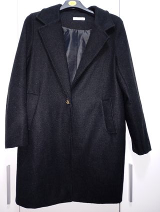 Abrigo negro elegante