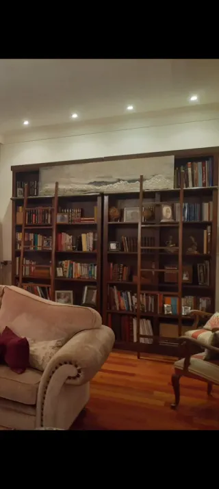 Libreria in legno massello