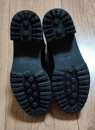 Botines negros Pull&Bear con cremallera