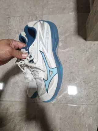 Zapatillas Mizuno Blancas y Azules
