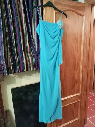 Vestido ceremonia azul celeste tirantes talla 38