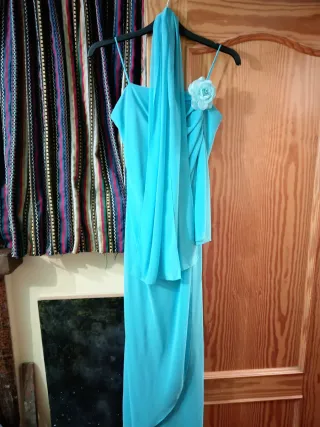 Vestido ceremonia azul celeste tirantes talla 38