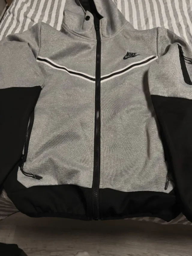 Pak de 5 chaquetas para niños 8 Años 5 euros