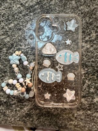 Funda iPhone con diseño de peces y estrellas