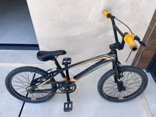 Bicicleta BMX Monty 139