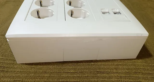 Caja Simon enchufes y RJ45