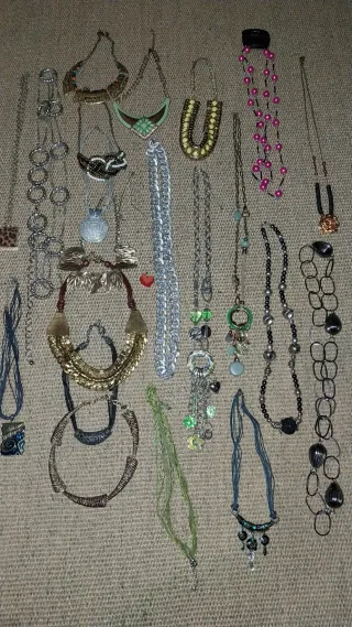 Lote Collares y Pulseras Bisutería