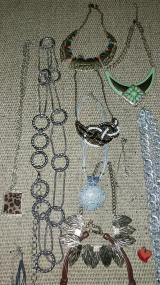 Lote Collares y Pulseras Bisutería