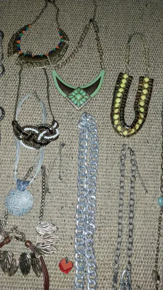 Lote Collares y Pulseras Bisutería