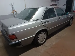 Mercedes-Benz C190 1993