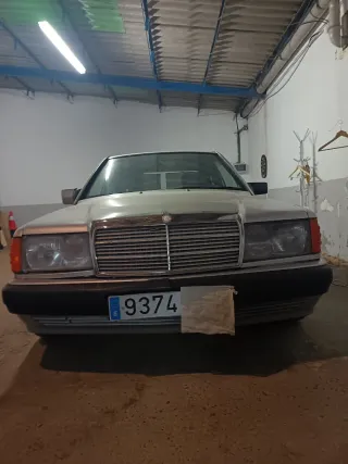 Mercedes-Benz C190 1993