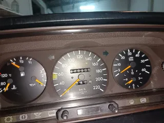 Mercedes-Benz C190 1993