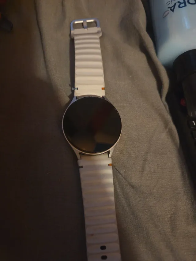 Reloj Samsung Watch 7 Plata/Blanco Sin caja