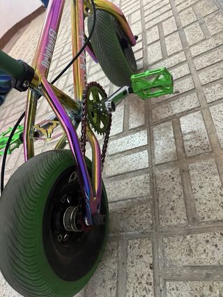 Mini BMX Wildcat Morada y Verde