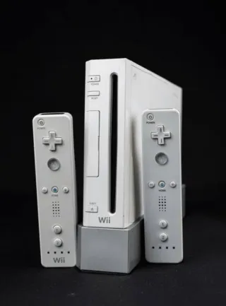 Consola Wii Blanca + 2 Mandos + Wii Sports