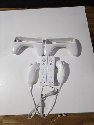 Consola Wii Blanca + 2 Mandos + Wii Sports