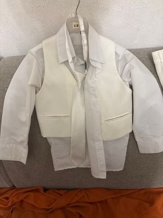 Traje de niño blanco 6 años