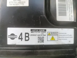 Centralita UCE Nissan Cabstar