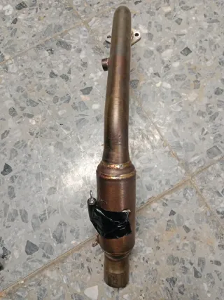 Escape Yamaha MT 125 (2023)