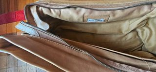 Bolso de piel grabado Zara