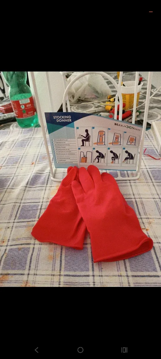 Ausilio per calze a compressione