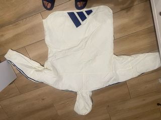 Chaqueta Adidas Blanca con Capucha