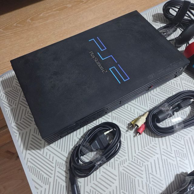 Play Station 2 PS2 FAT + BUZZ! + Juego