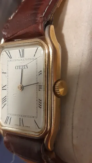 Reloj joyita citizen tipo tank 1980