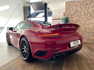 PORSCHE 911 Turbo S
