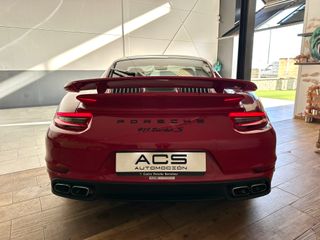PORSCHE 911 Turbo S