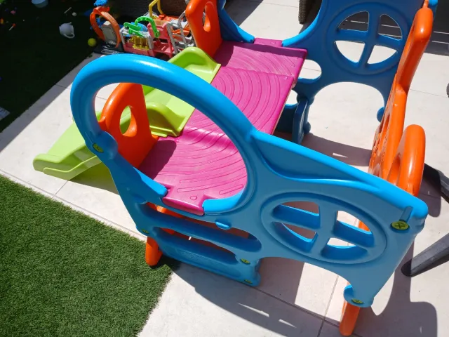 Centro de Actividades Feber con tobogán