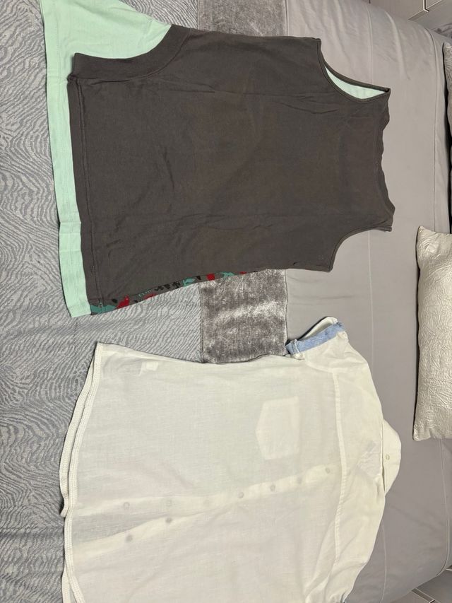 Lote 2 Camisas Tommy Hilfiger y kusumusu