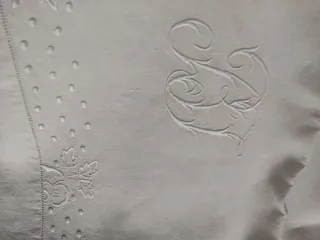 ANTIGUO JUEGO DE SÁBANAS DE LINO