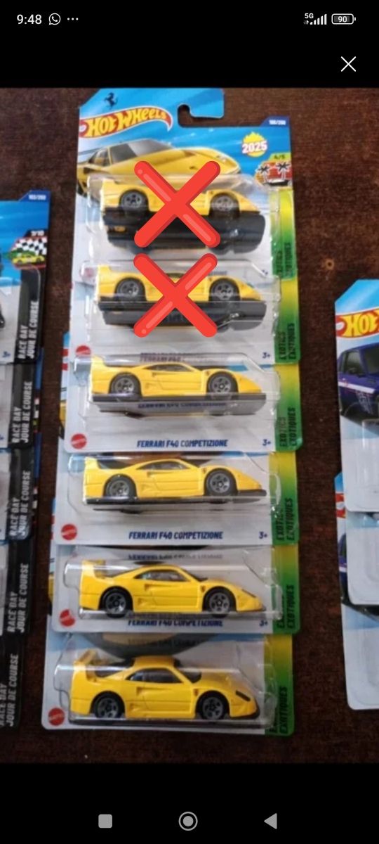 4Lote25€ 198/250-Hotwheels Ferrari F40 Amarillo.