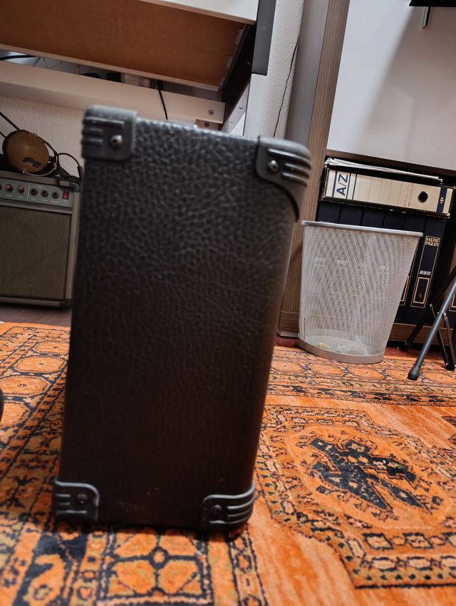 Amplificador Bajo Behringer Ultrabass BT108