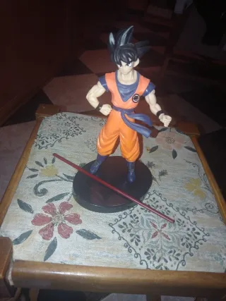 Figura Goku con Bastón Dragon Ball Z