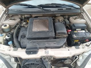 Despiece Kia Carnival - Motor funcionando