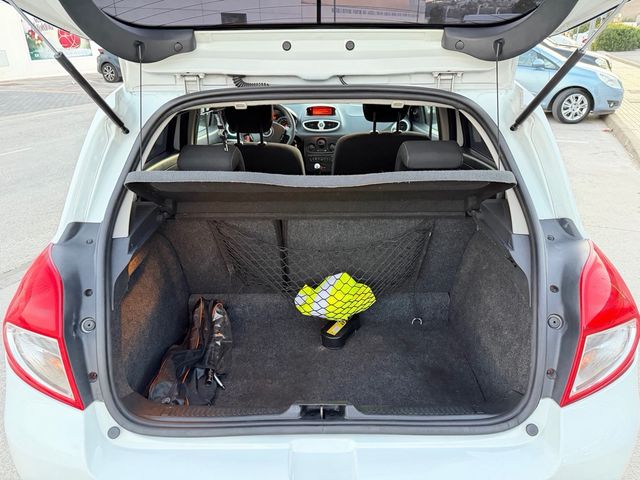 RENAULT CLIO 1.5 DCi 75CV !! 3.999€ !!