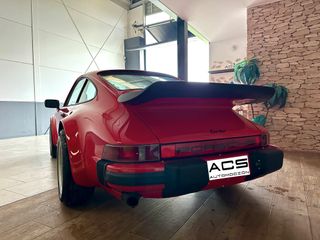 Porsche 911 930 3.2 TURBO